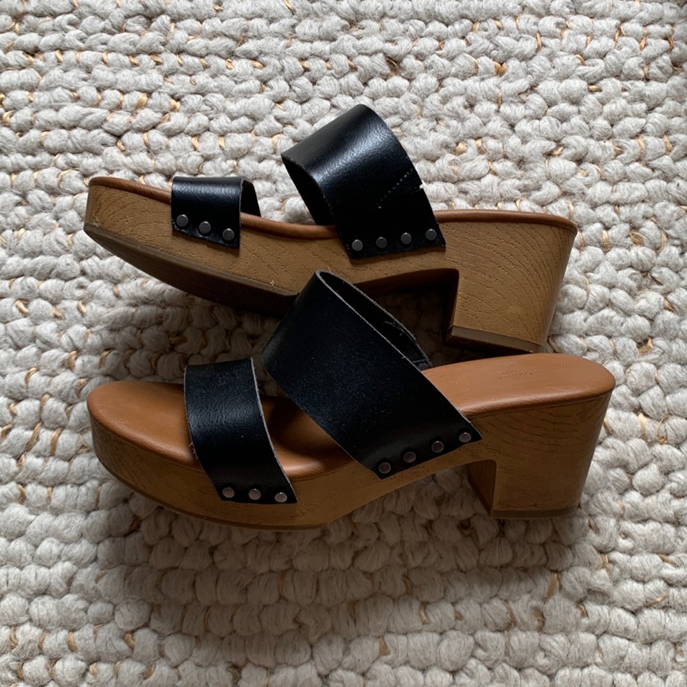 Target universal thread leather sandal clog
